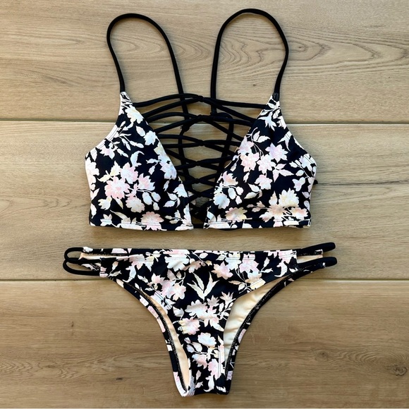 Other - Black & Pink Floral Bikini Size M